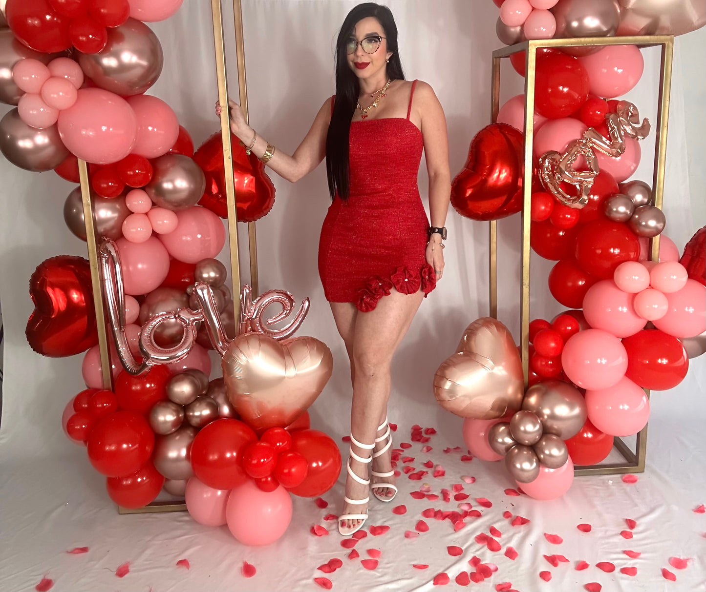 Roses 🌹 Romantic Red Dress