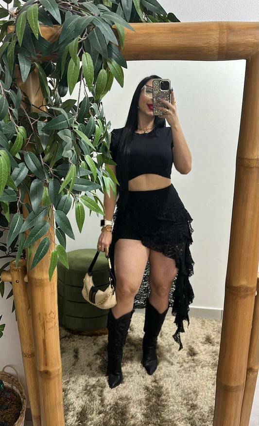 Black Skort (tiene pantalón debajo)