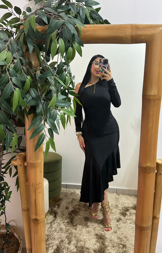 Elegant Midi Dress